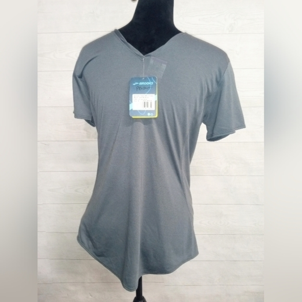 Brooks Women's Distance Short Sleeve Heather Asphalt Size Medium NWT